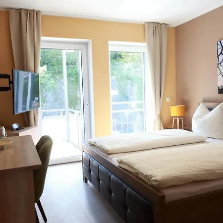 Feriendomizil Zur Burg Apartment
